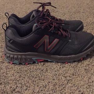 New Balance Women’s tennis shoes